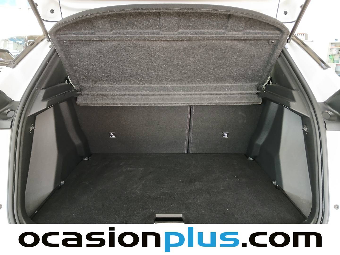 Fotos maletero Peugeot 2008 Peugeot 2008 BlueHDi 100 S&S Allure (100 CV)