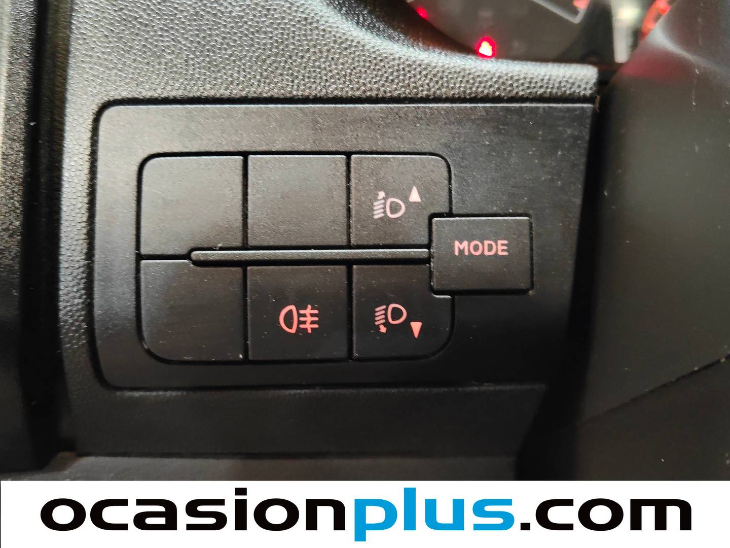 Extras y acabados del Citroën Jumper Citroën Jumper Chasis BlueHDi 130 35 L3 (131 CV)