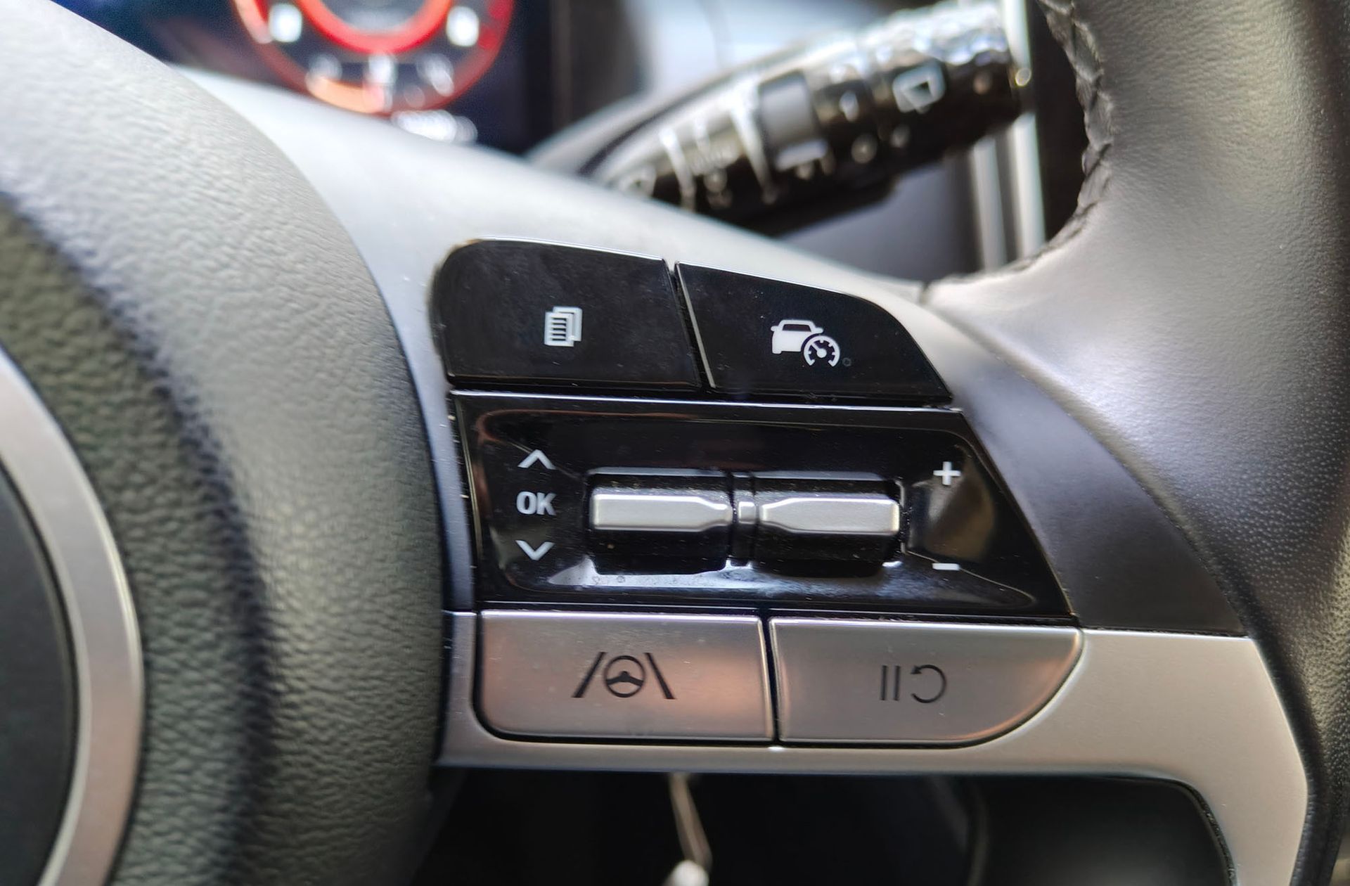Hyundai Tucson 1.6 T-GDi 48V Maxx Sky - foto 26