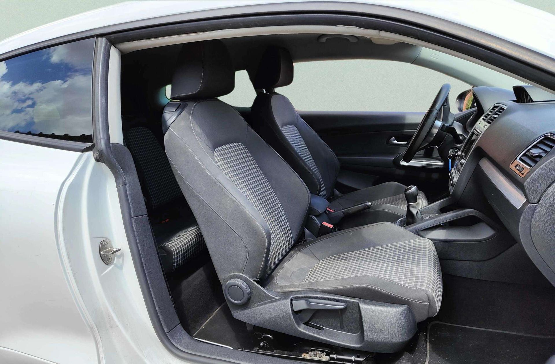Volkswagen Scirocco Typhoon by R-Line 1.4 TSI BMT - foto 16