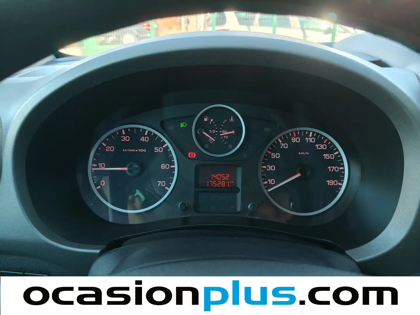 Foto Peugeot Partner Peugeot Partner Tepee Tepee BlueHDi 1.6 100 Outdoor (100 CV)