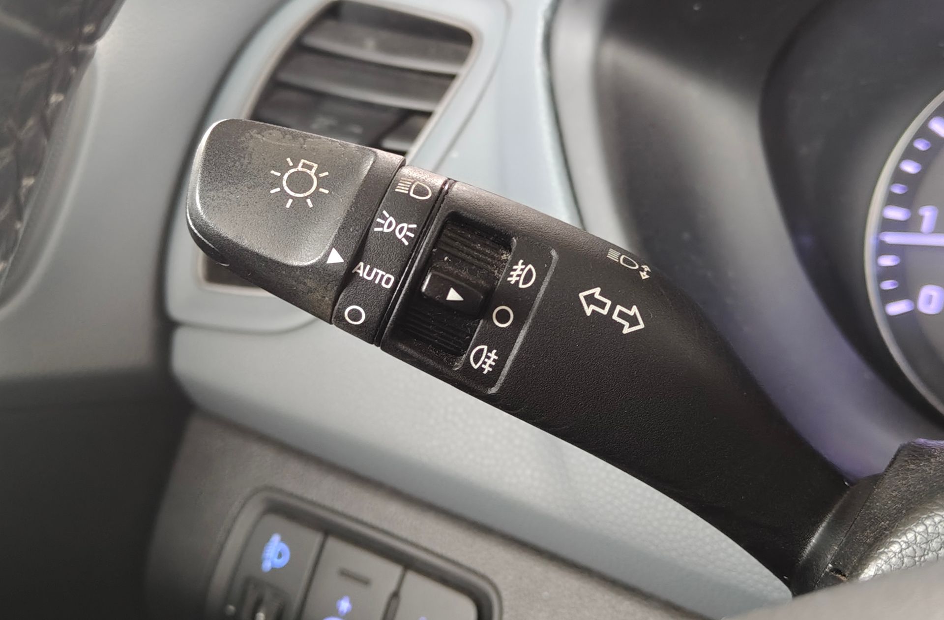 Hyundai i20 1.2 MPI Tecno - foto 24