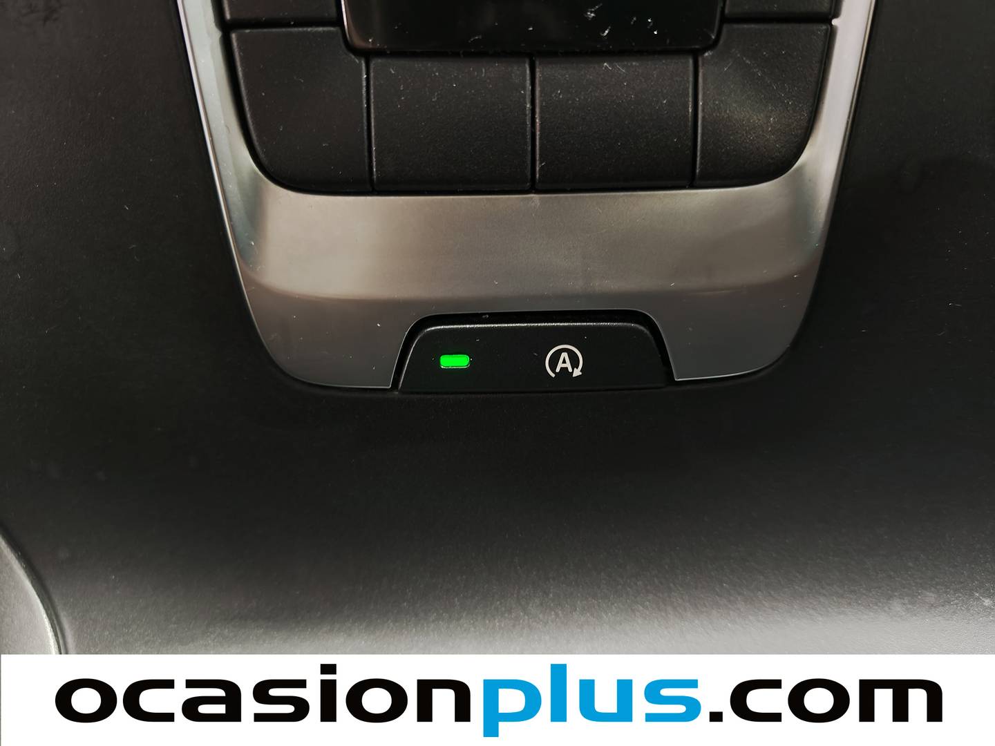 Foto Volvo V40 Cross Country Volvo V40 Cross Country D2 Momentum (120 CV)