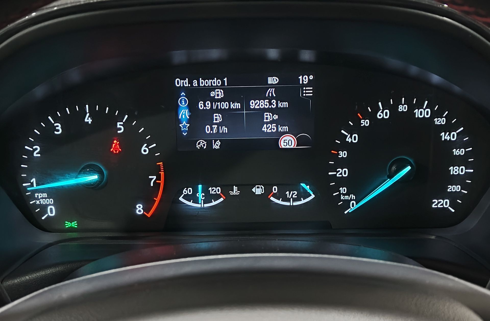 Ford Fiesta 1.0 EcoBoost MHEV ST-Line - foto 20