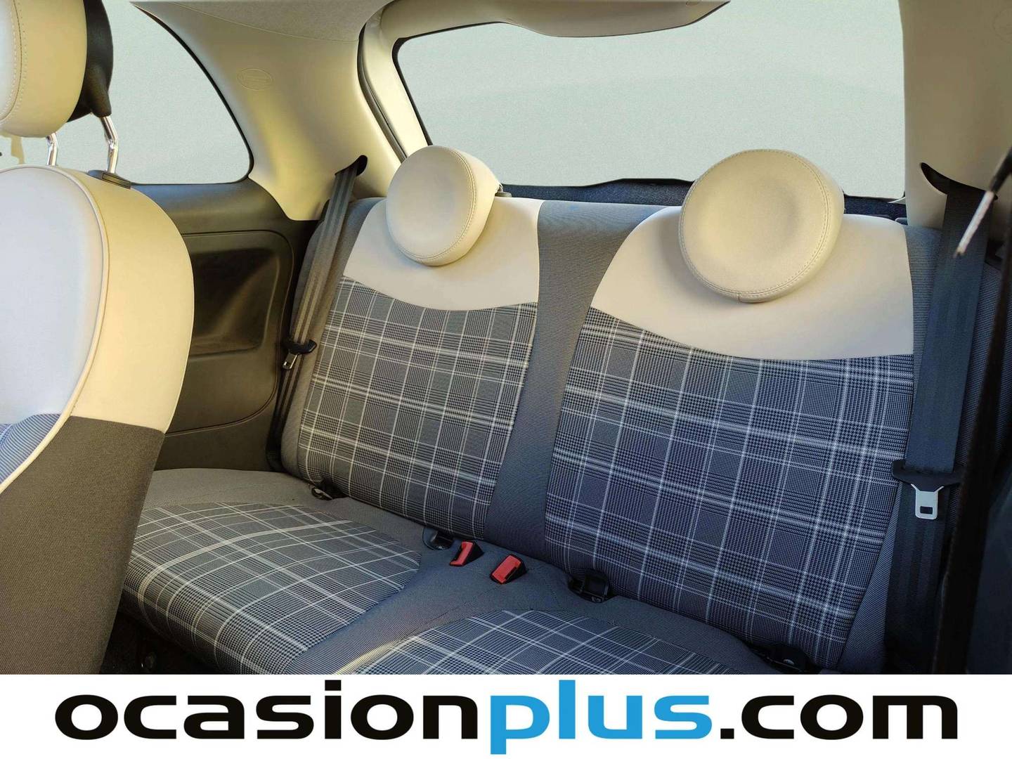 Foto asientos traseros Fiat 500 Fiat 500 1.2 8v Lounge (69 CV)