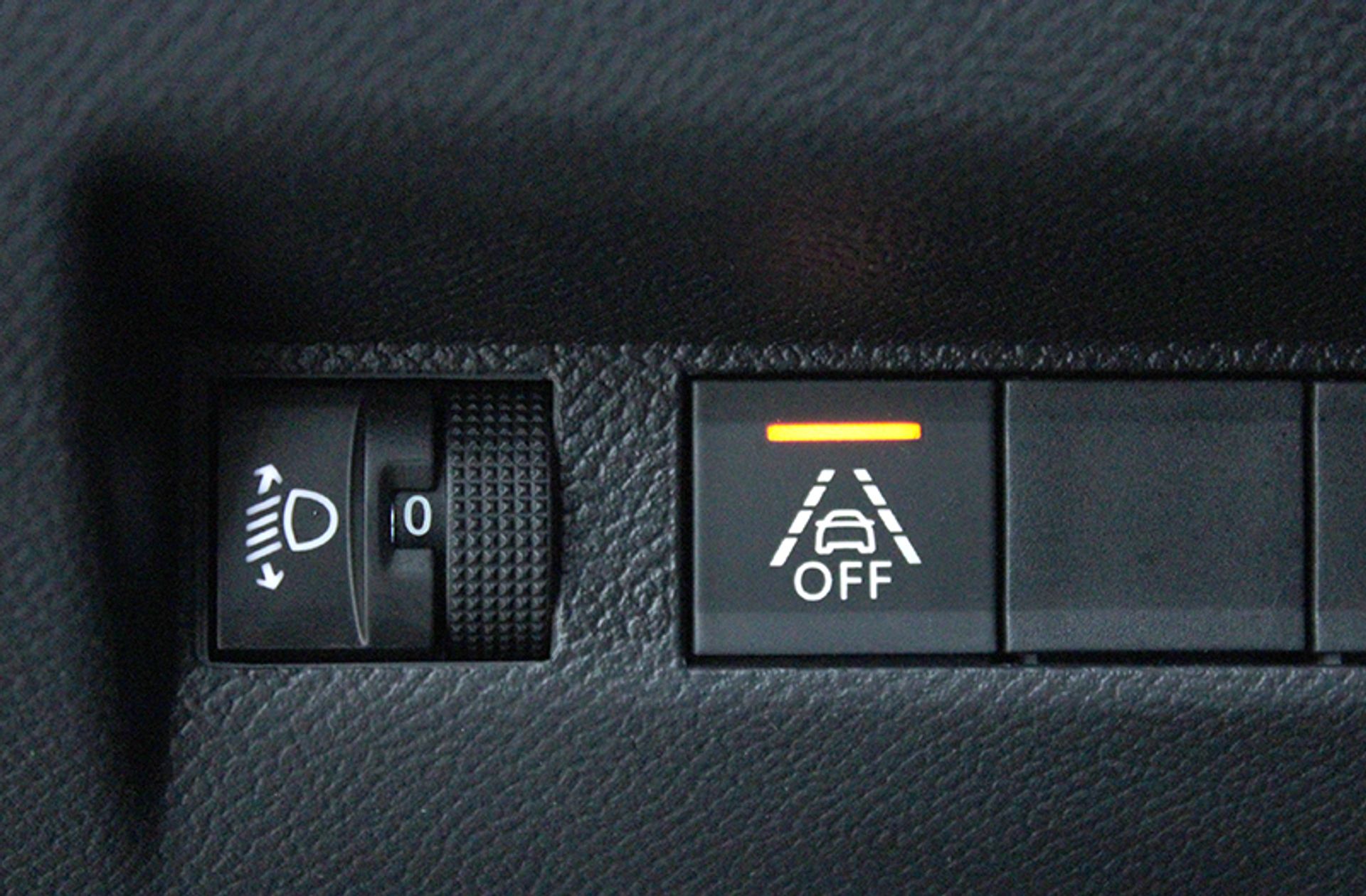 Peugeot 208 Eléctrico Allure - foto 21