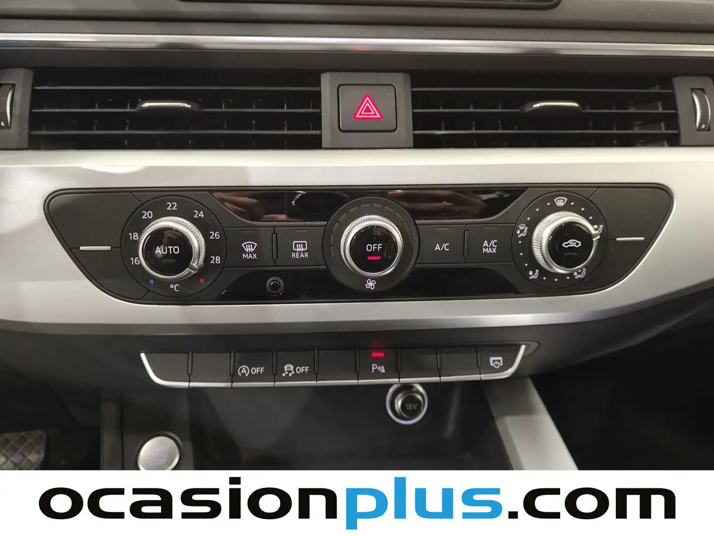 Foto Audi A4 Audi A4 Advanced edition 2.0 TDI (150 CV) S tronic