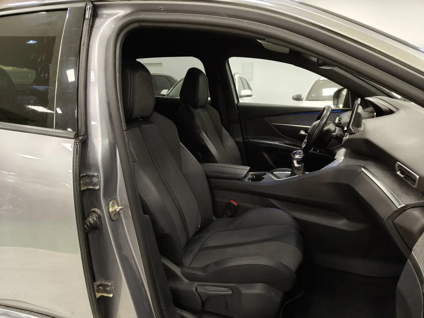 Foto Peugeot 3008 Peugeot 3008 PureTech 130 S&S Allure Pack (130 CV)