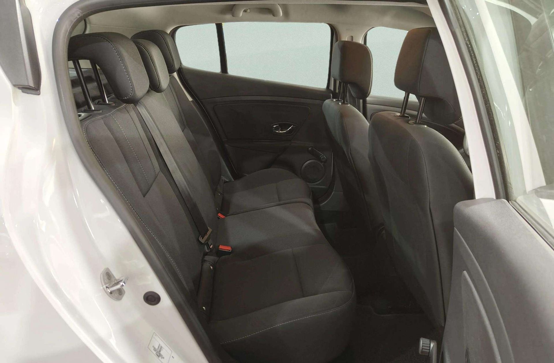 Renault Mégane Life dCi - foto 13
