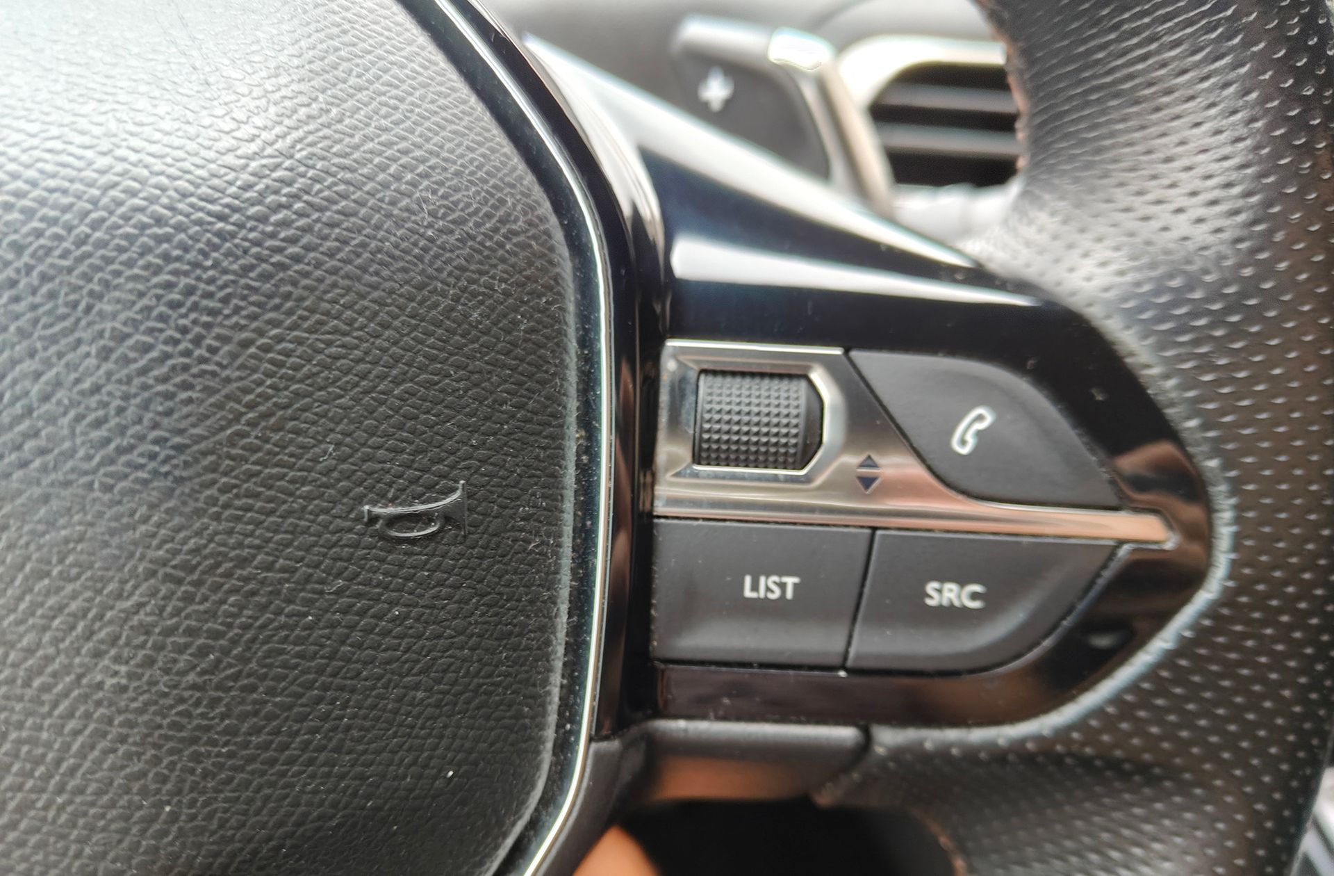 Peugeot 5008 PureTech 180 GT Line EAT8 7 plazas - foto 28
