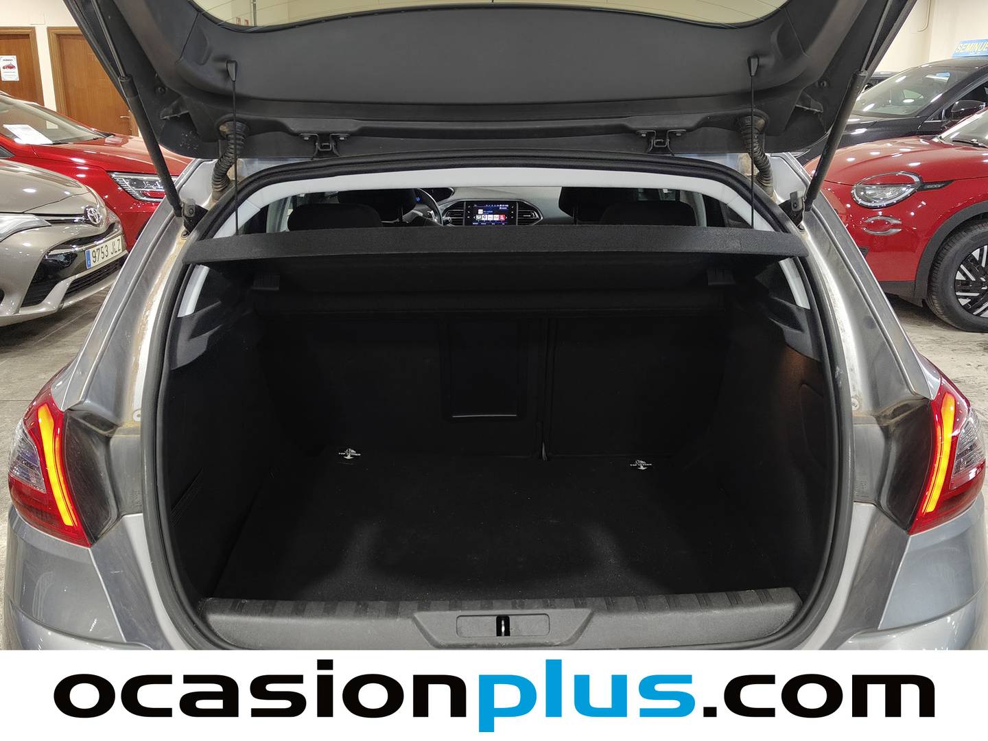 Fotos maletero Peugeot 308 Peugeot 308 PureTech 130 S&S Allure Pack EAT8 (130 CV)