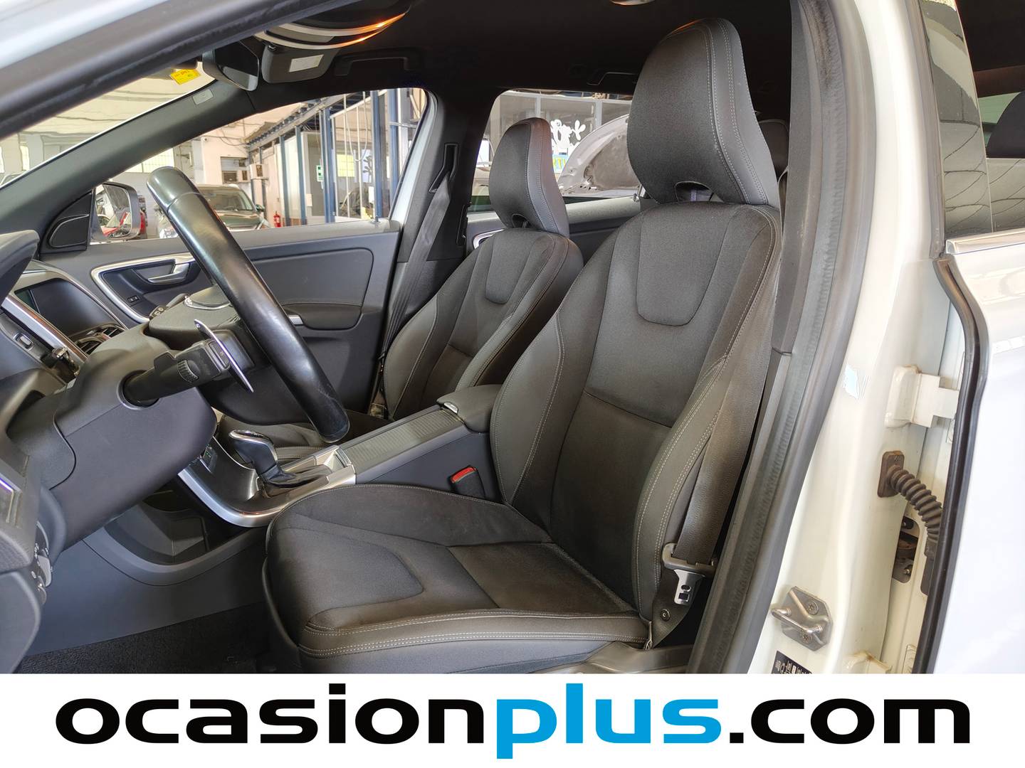 Foto asientos delanteros Volvo XC60 Volvo XC60 D4 Momentum Auto (181 CV)