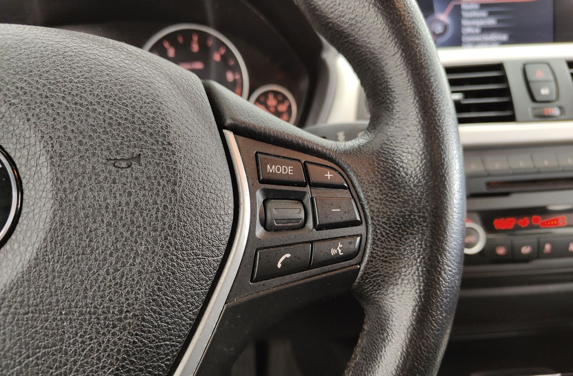 BMW Serie 3 318d - foto 23