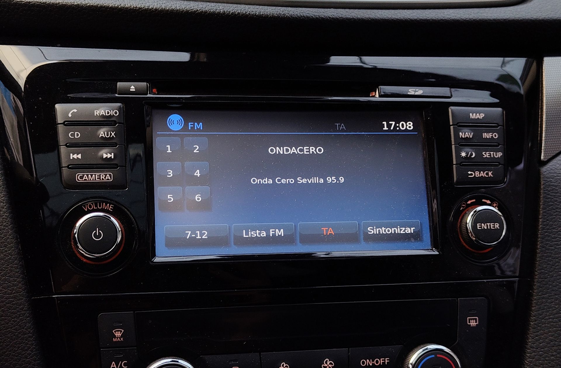 Nissan Qashqai dCi 130 N-Connecta 4x2 XTronic - foto 33