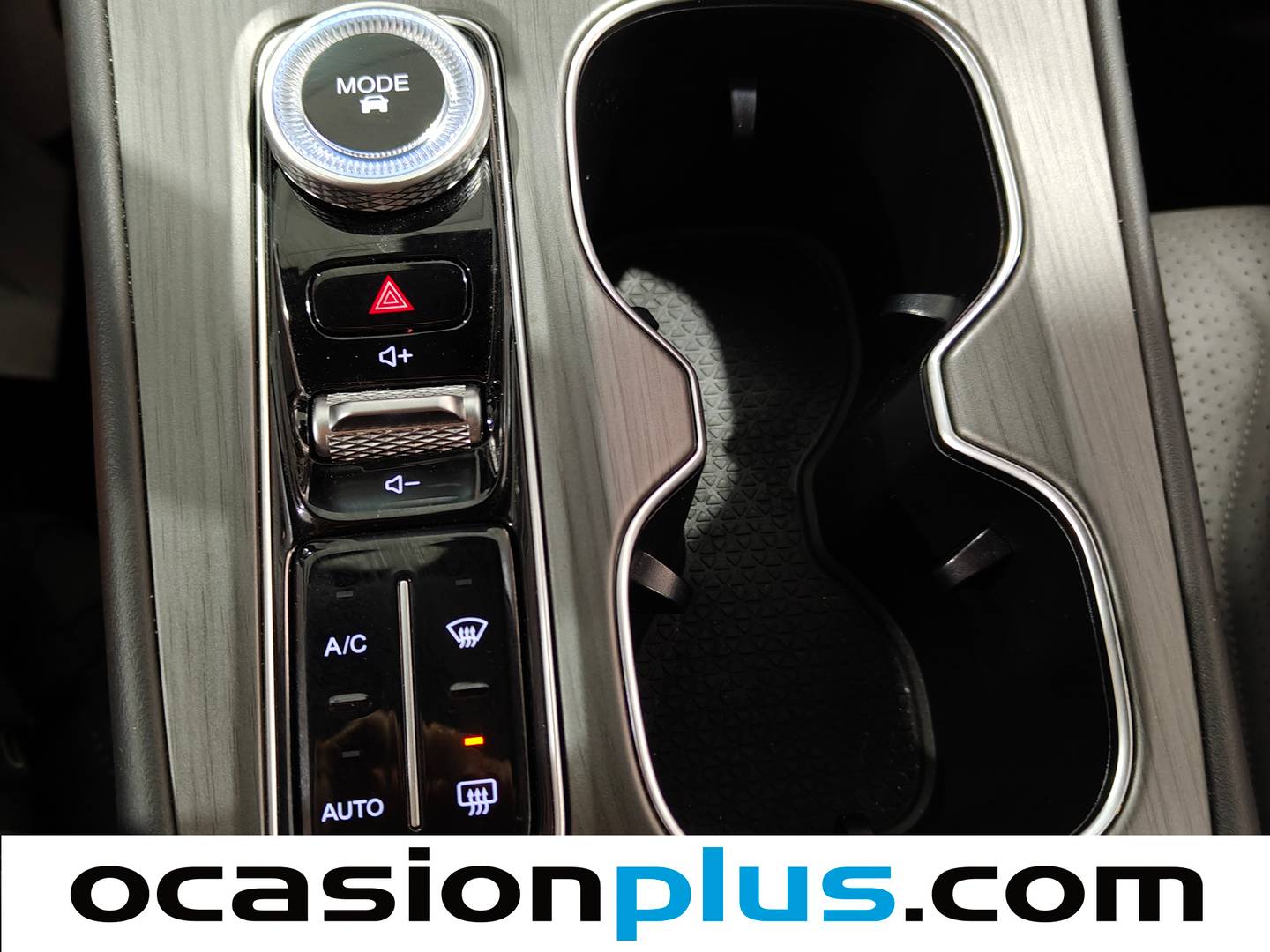 Paquetes del EBRO S800 EBRO S800 1.6 TGDI Premium DCT (147 CV) 7 Plazas