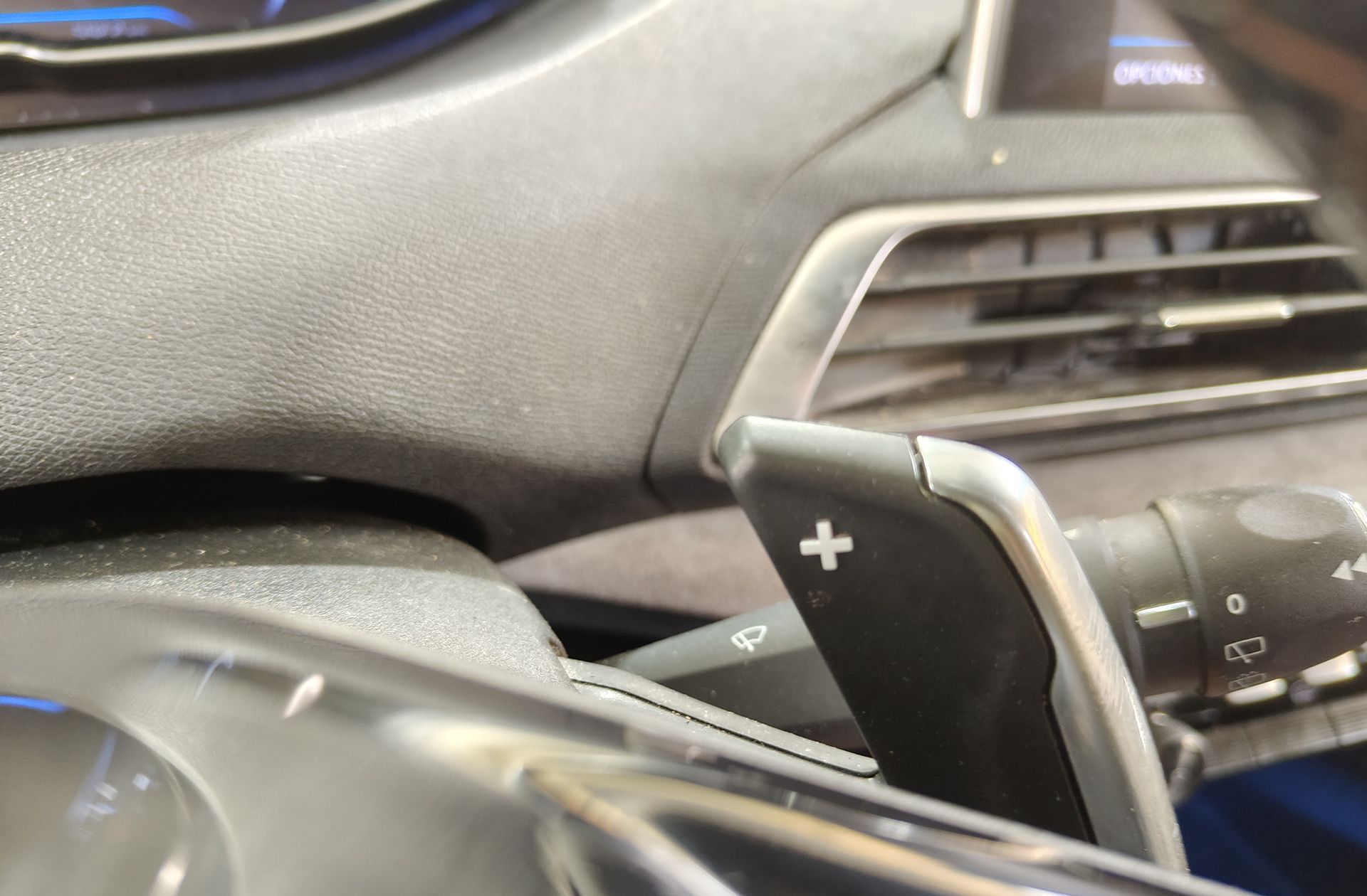 Peugeot 5008 BlueHDi 180 GT EAT8 7 plazas - foto 29