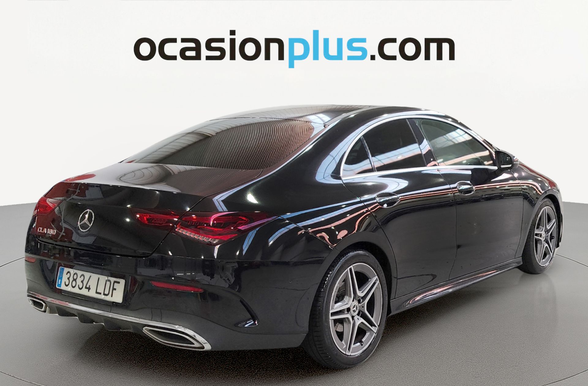 Mercedes-Benz CLA 180 Pack AMG - foto 4