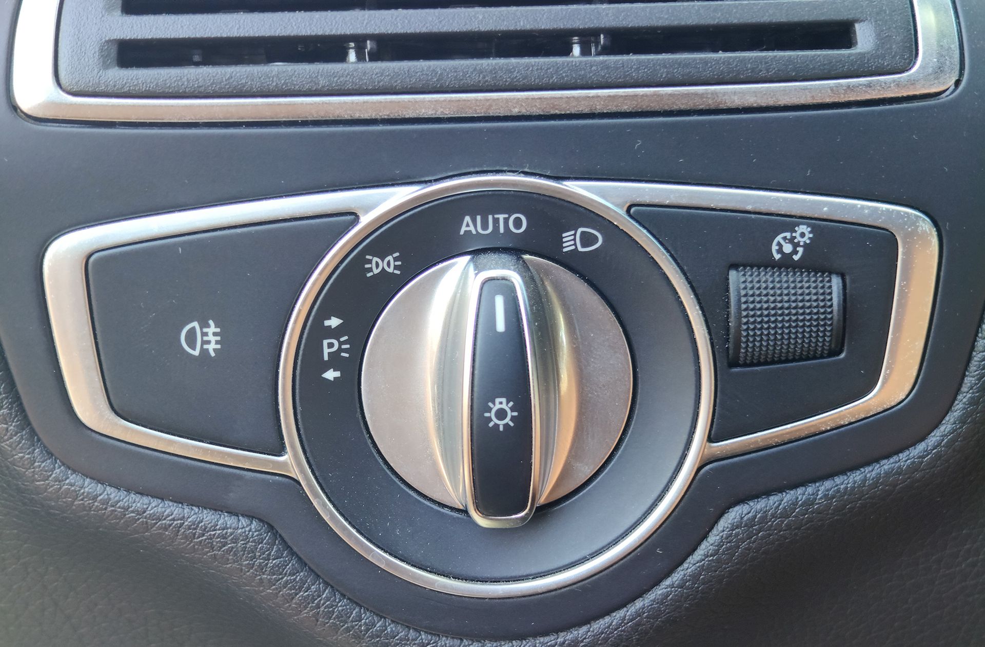 Mercedes-Benz Clase C Coupe 220 d - foto 28