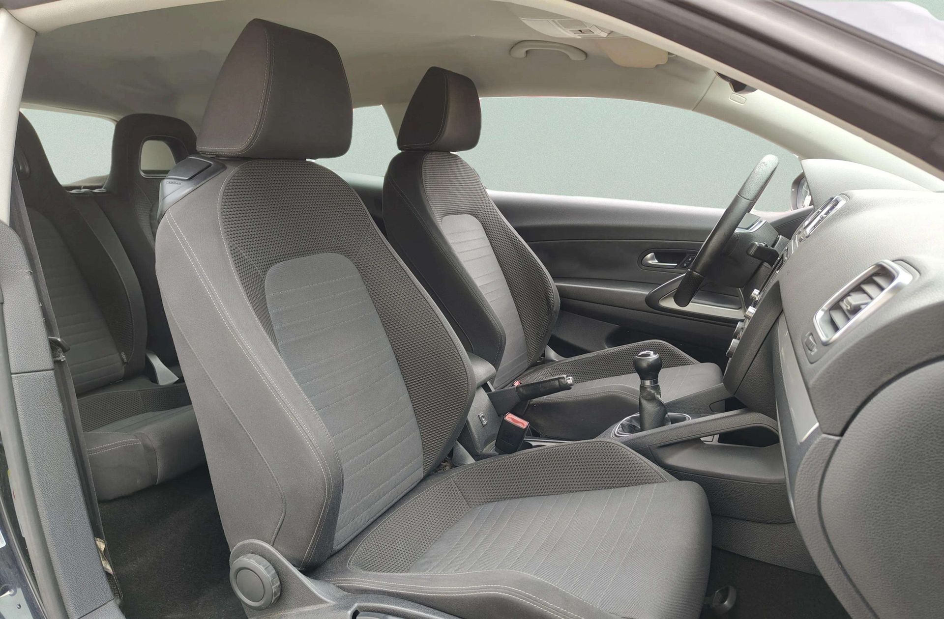 Volkswagen Scirocco 1.4 TSI - foto 14