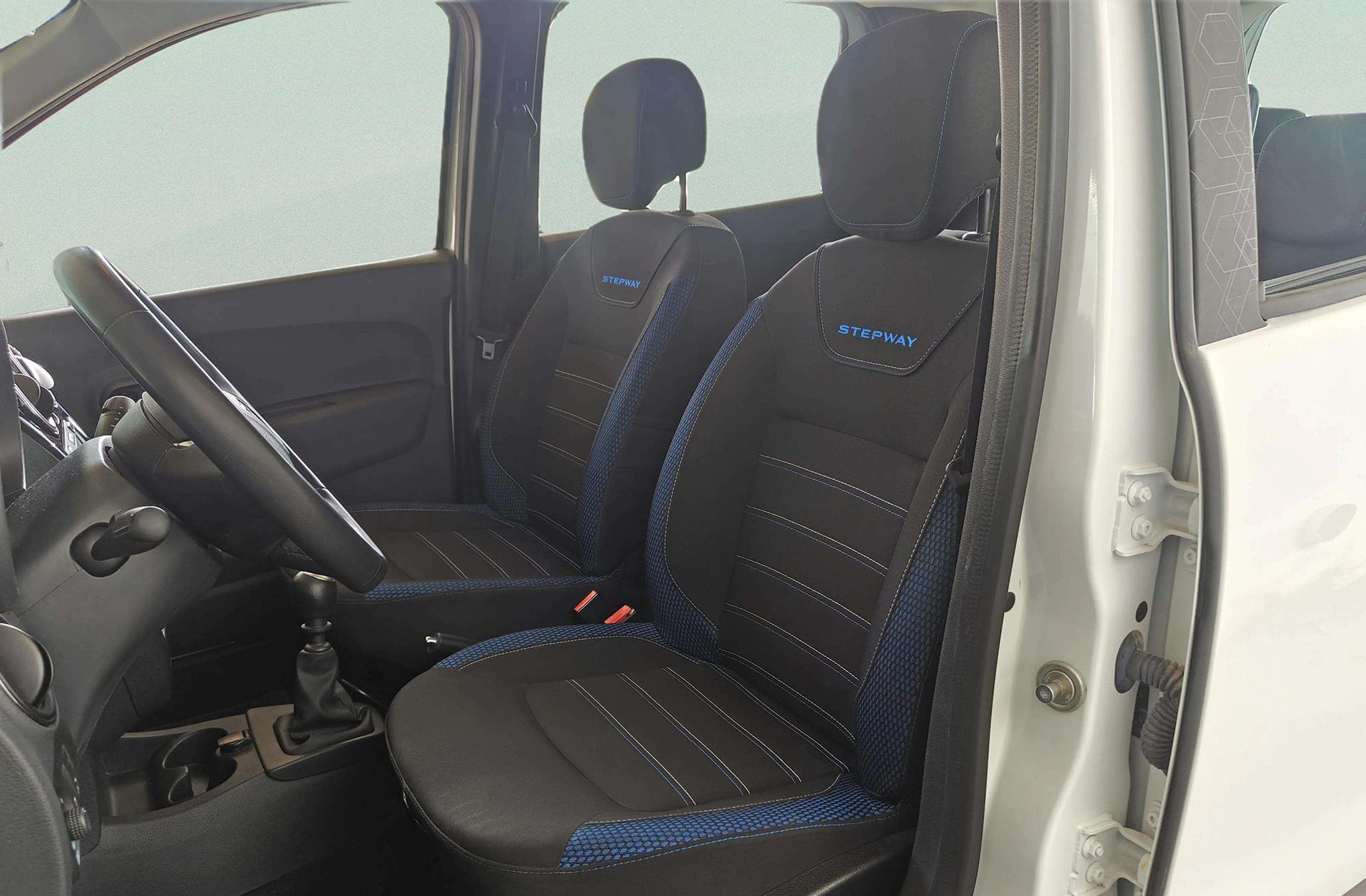 Dacia Lodgy SL Aniversario Blue dCi 7 plazas - foto 12