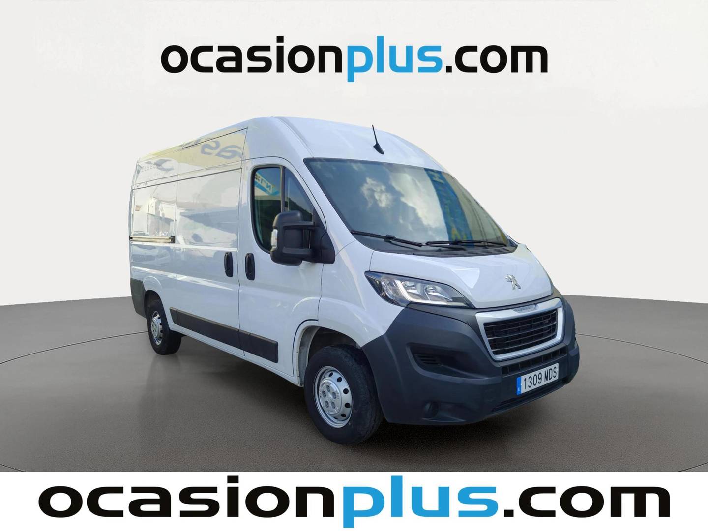 Foto delantera Peugeot Boxer Peugeot Boxer Furgon BlueHDi 140 S&S 335 L2H2 (140 CV) derecha