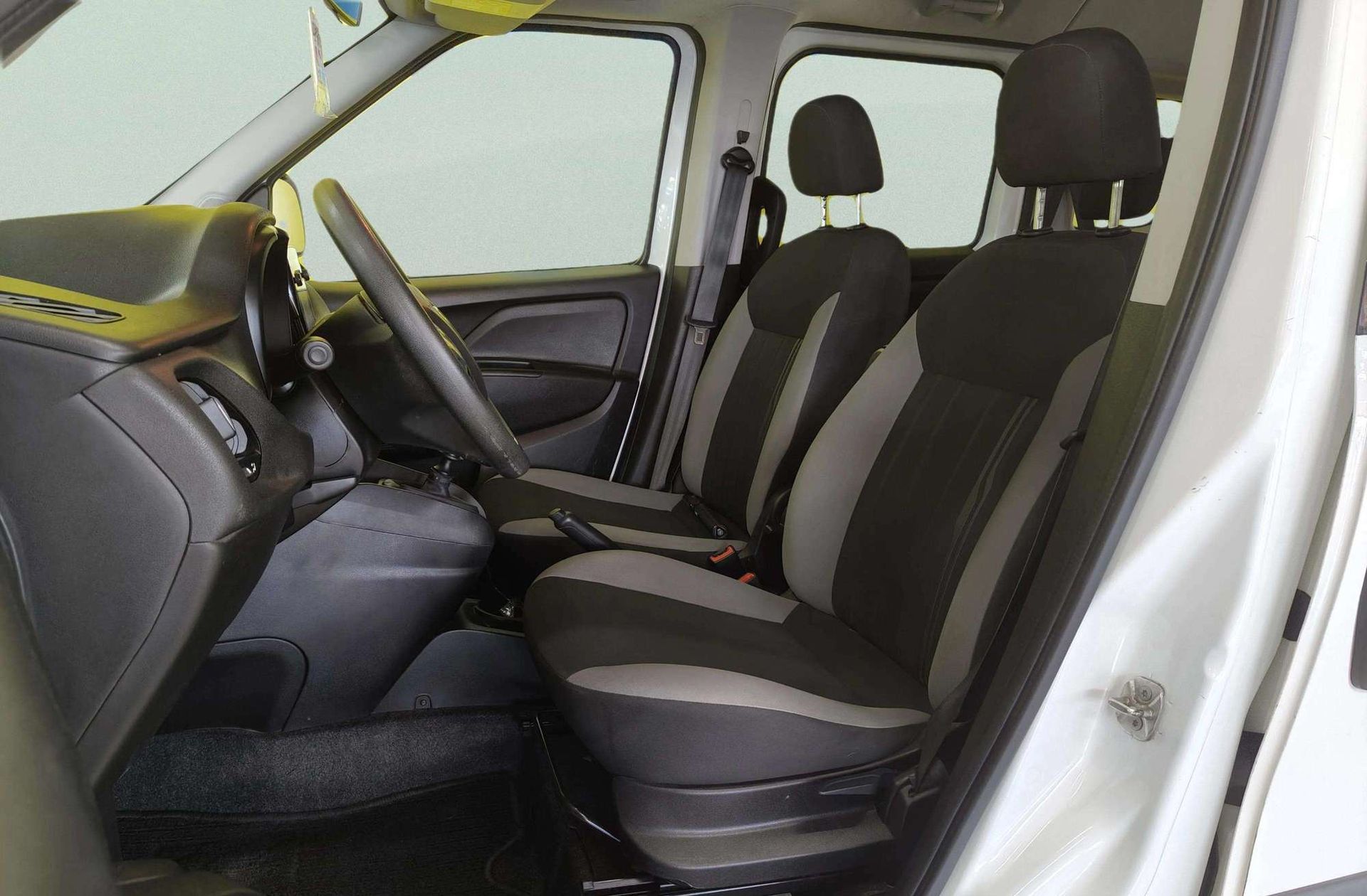 Fiat Doblò 1.6 MultiJet SX - foto 8