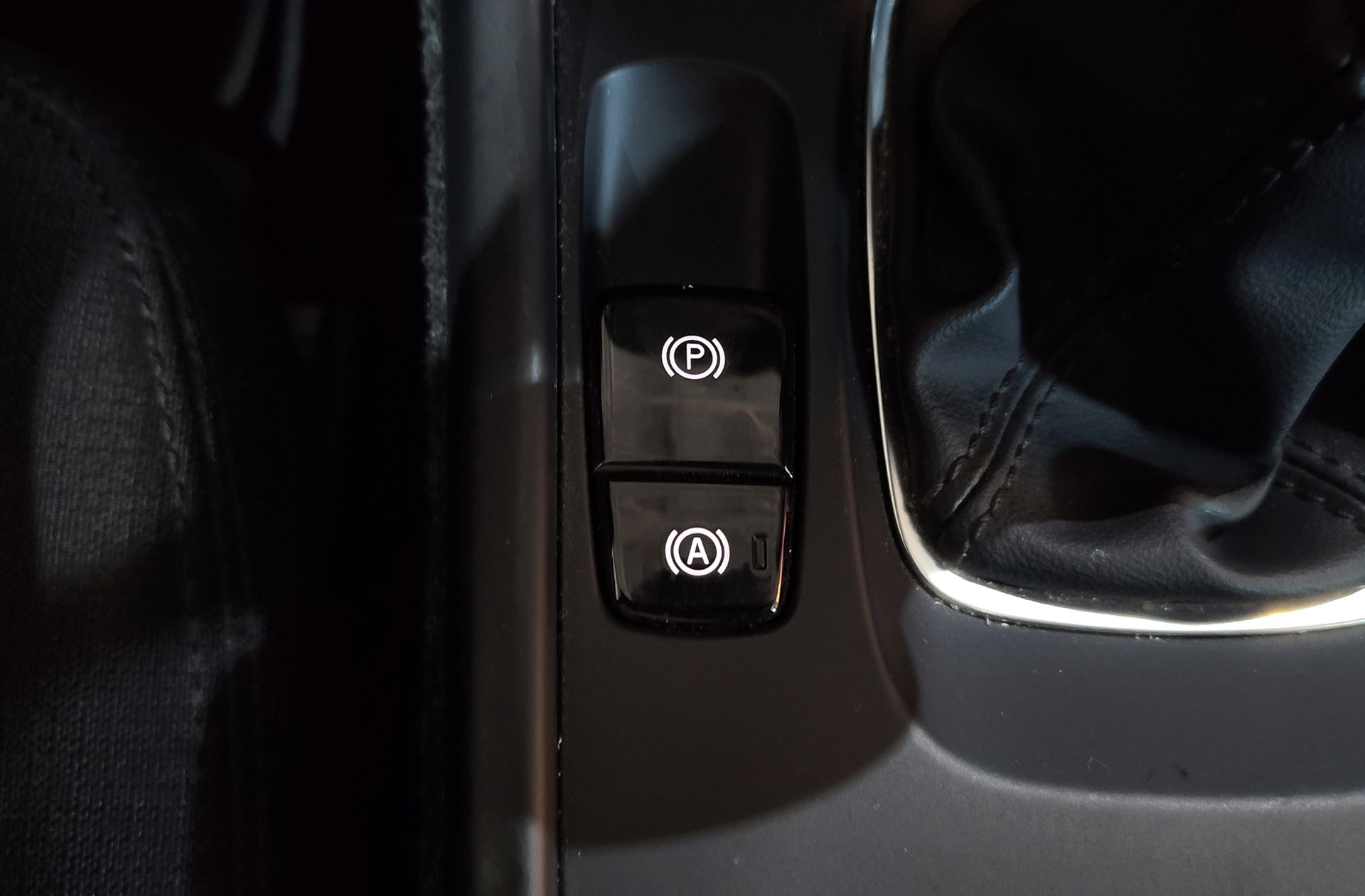 Volvo XC40 T2 Essential - foto 33
