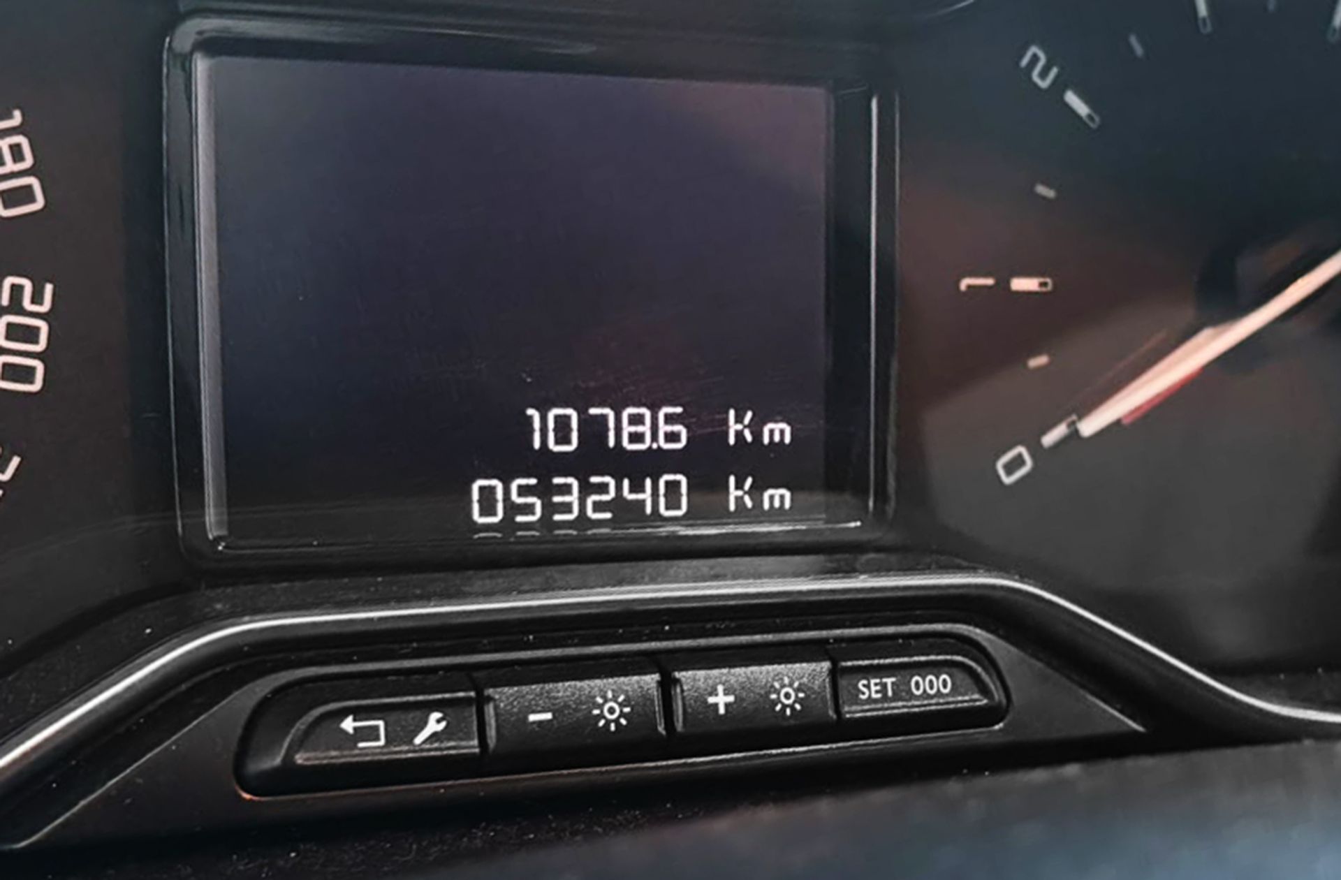 Citroën C3 Aircross PureTech 110 Plus - foto 8