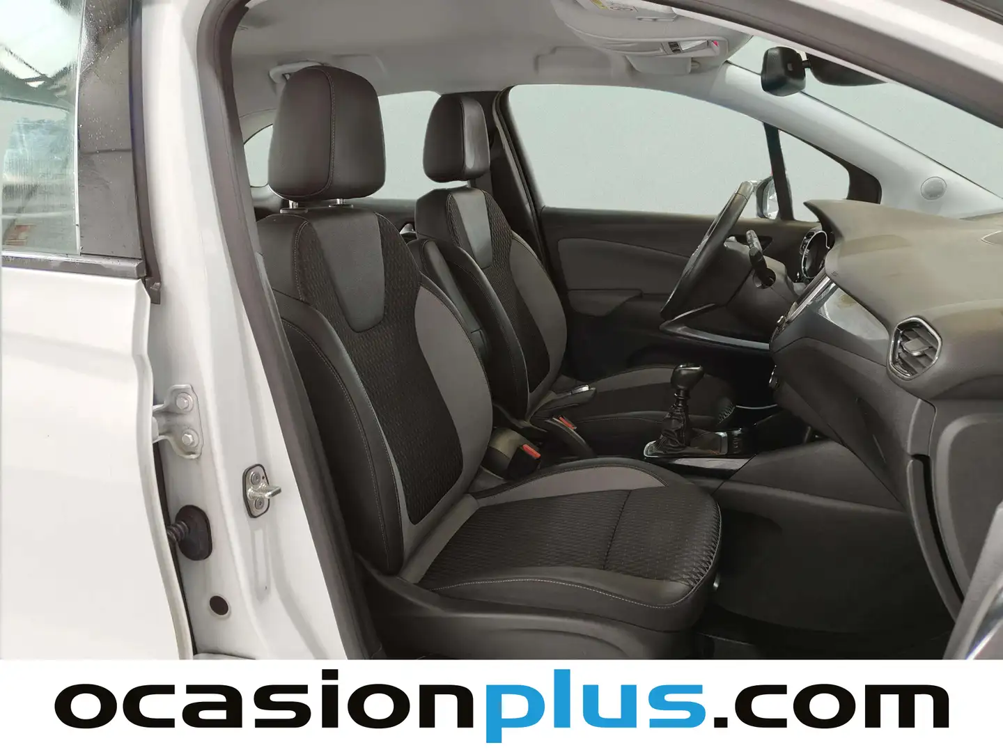 Foto Opel Crossland X Opel Crossland X 1.2 Innovation (130 CV)