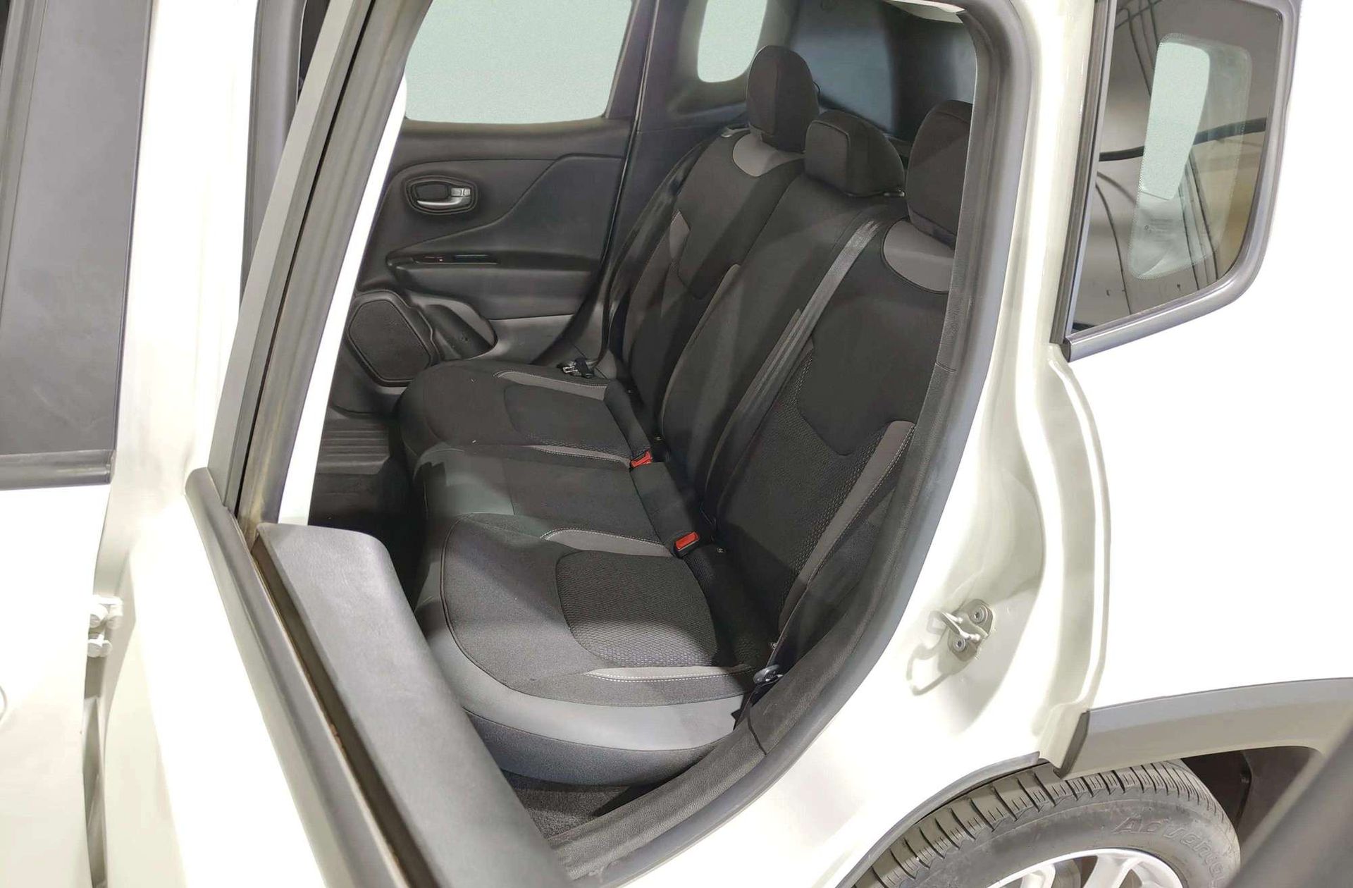 Jeep Renegade 1.0G Limited 4x2 - foto 10