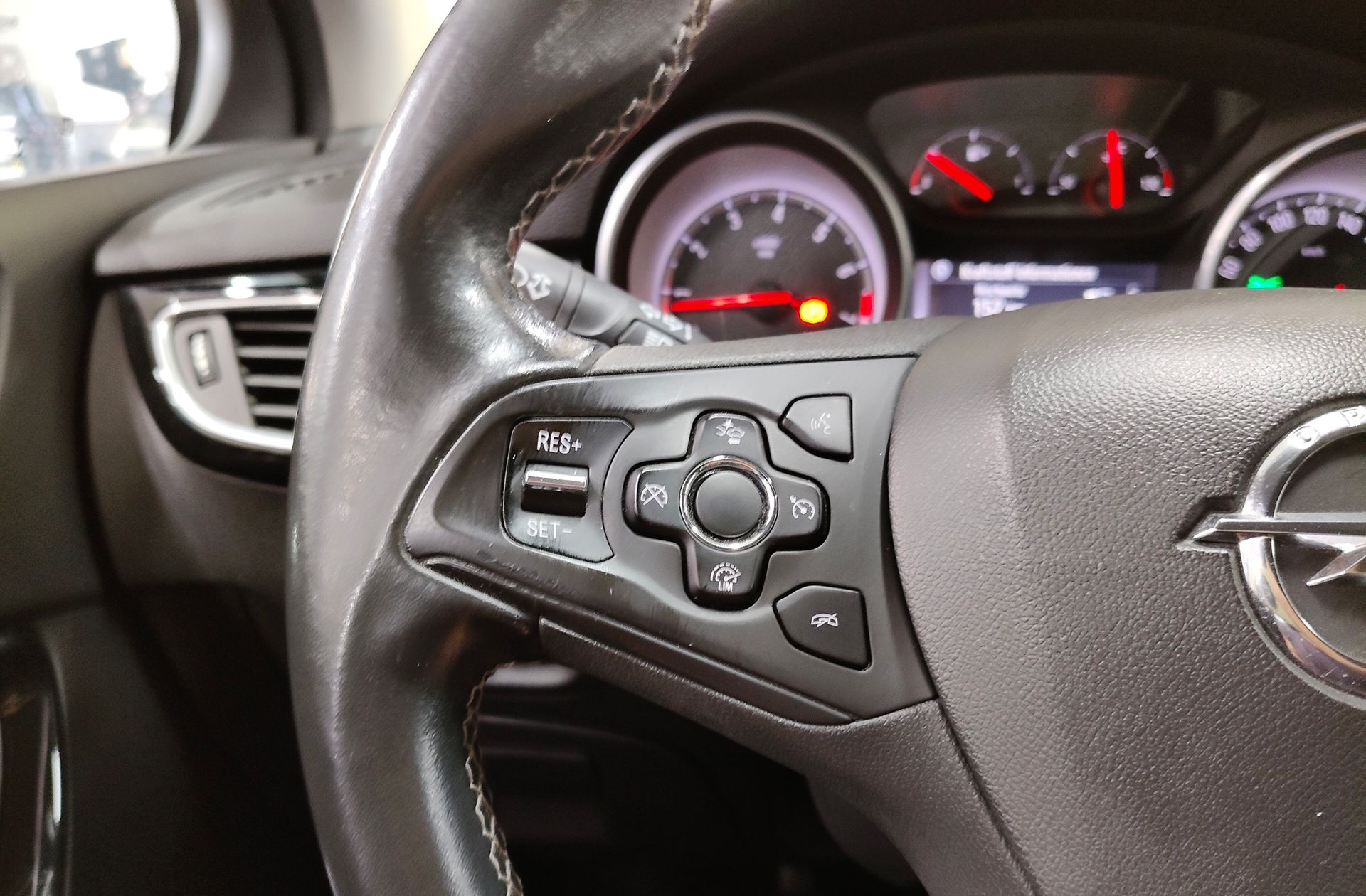 Opel Astra 1.4 Turbo Excellence - foto 23