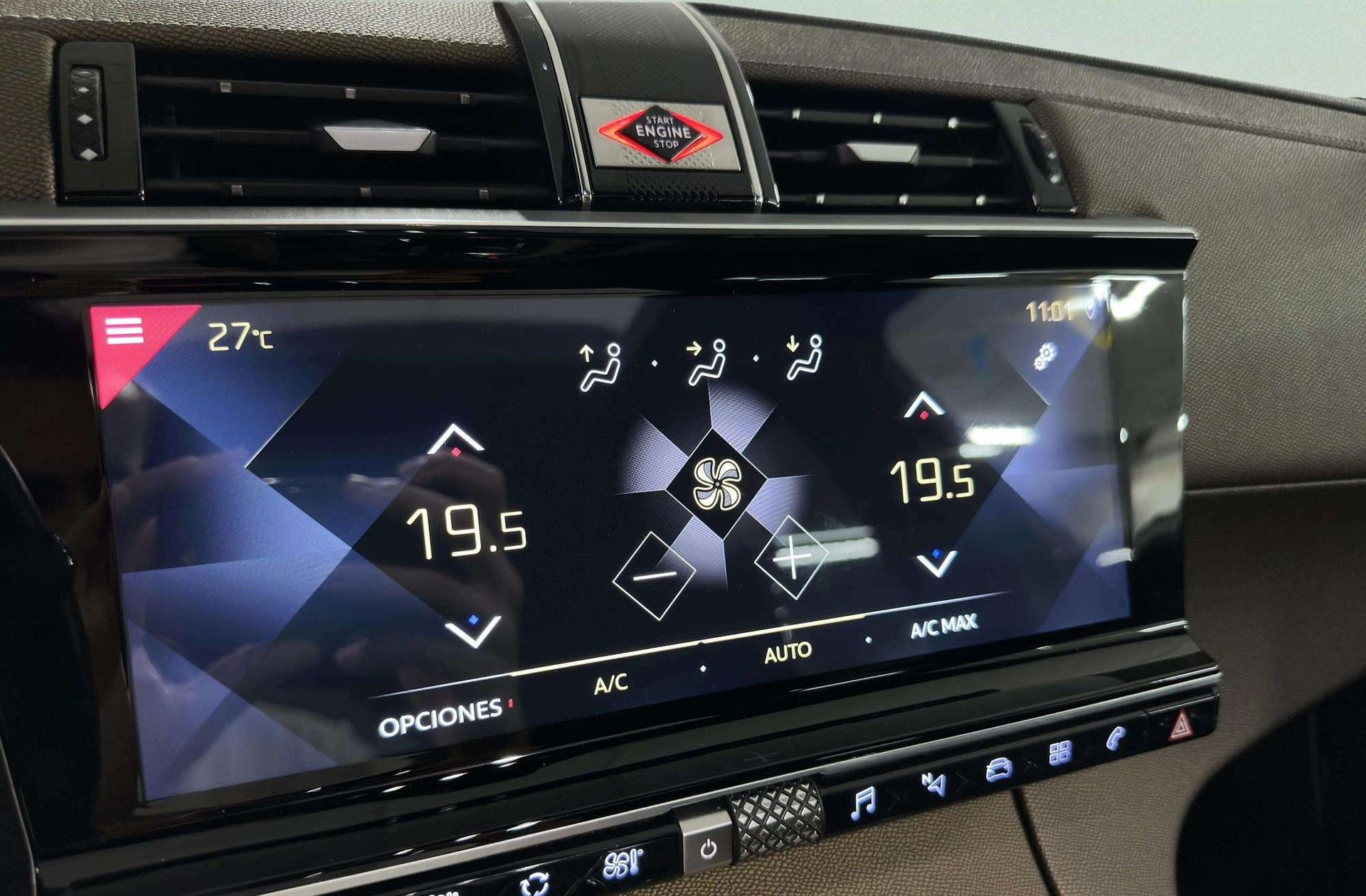 DS 7 Crossback BlueHDi 180 So Chic - foto 41