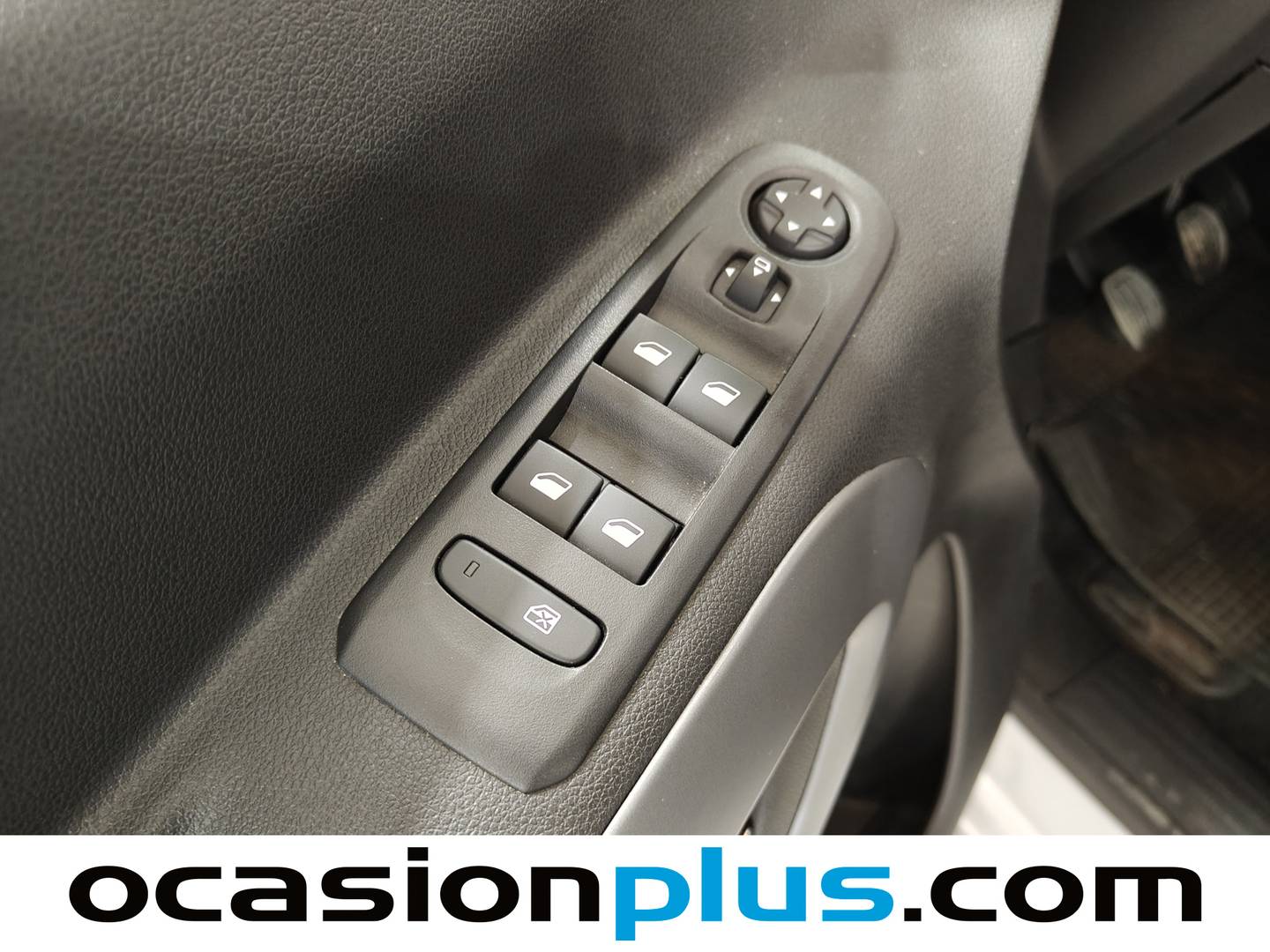 Foto Citroën Berlingo Citroen Berlingo BlueHDi 100 S&S Plus Talla M (102 CV)