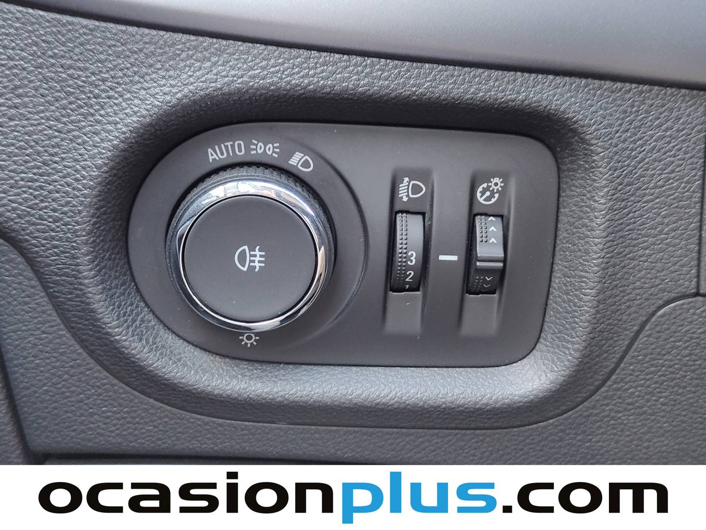 Extras del Opel Astra Opel Astra 1.6 CDTI Selective (110 CV)