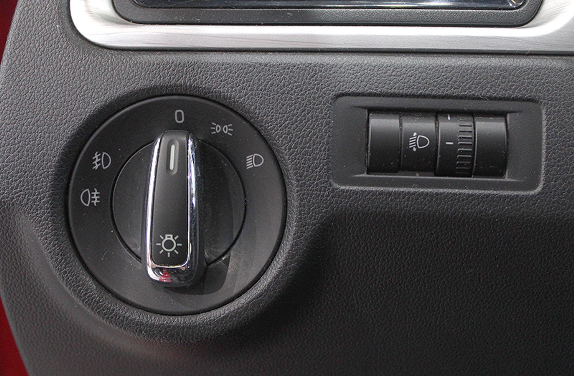 Škoda Rapid Spaceback 1.6 TDI CR Ambition - foto 21