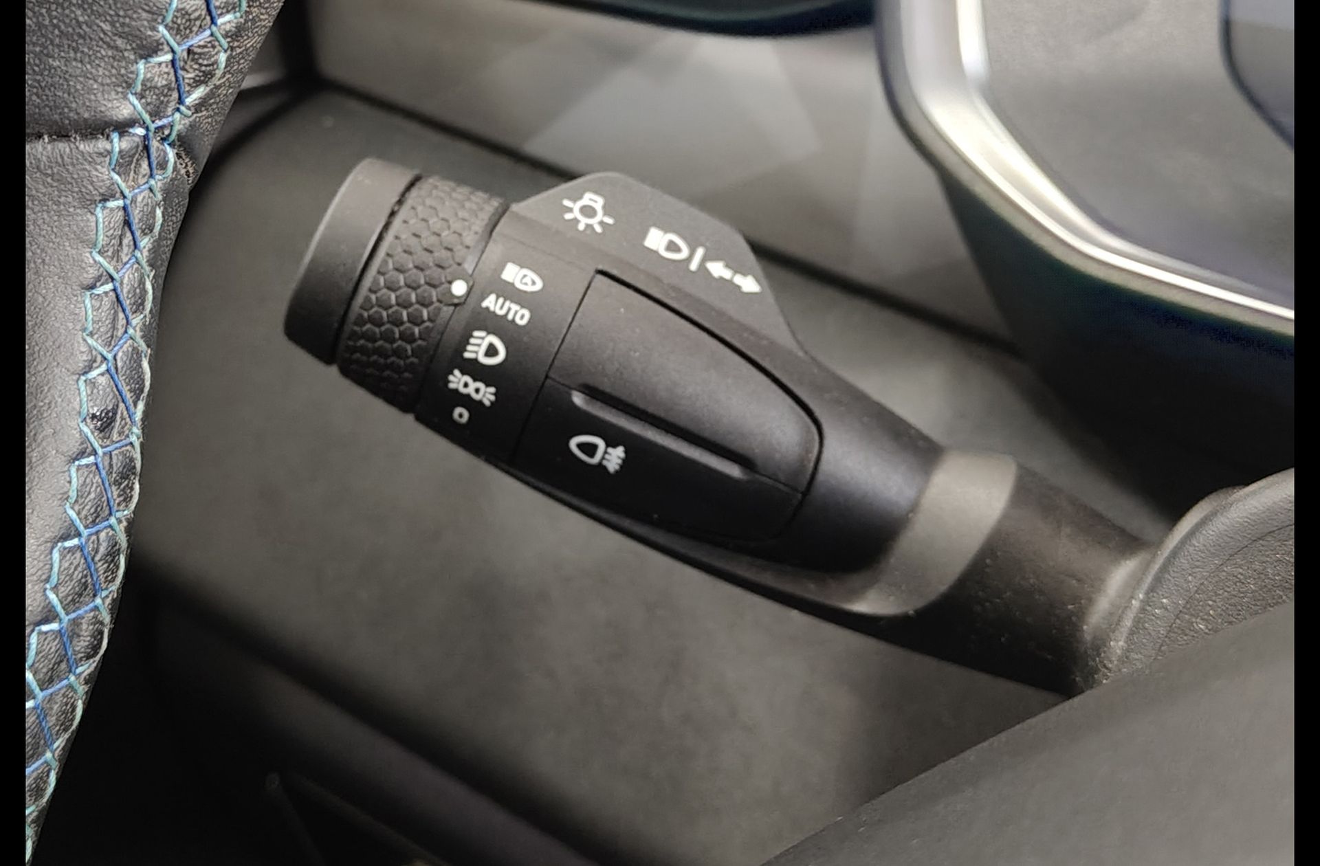 Lynk & Co 01 1.5 PHEV - foto 25