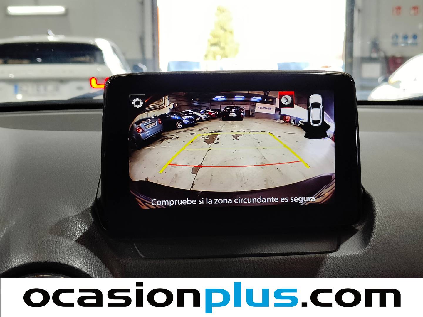 Extras y acabados del Mazda CX-3 Mazda CX-3 2.0 SKYACTIV GE Luxury 2WD AT (120 CV)