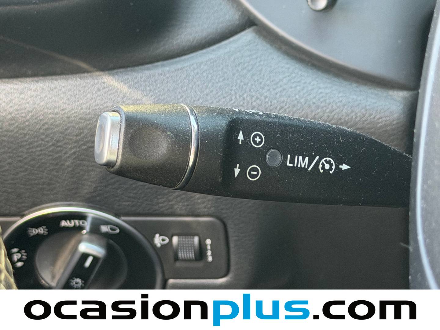 Foto Infiniti Q30 Infiniti Q30 1.5 D Premium (109 CV)