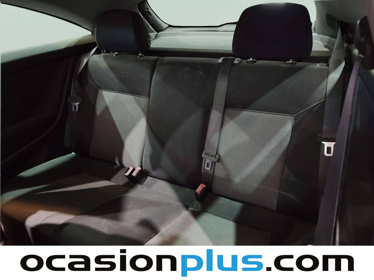 Foto asientos traseros Opel Astra Opel Astra 1.7 CDTI GTC 111Years (110 CV)