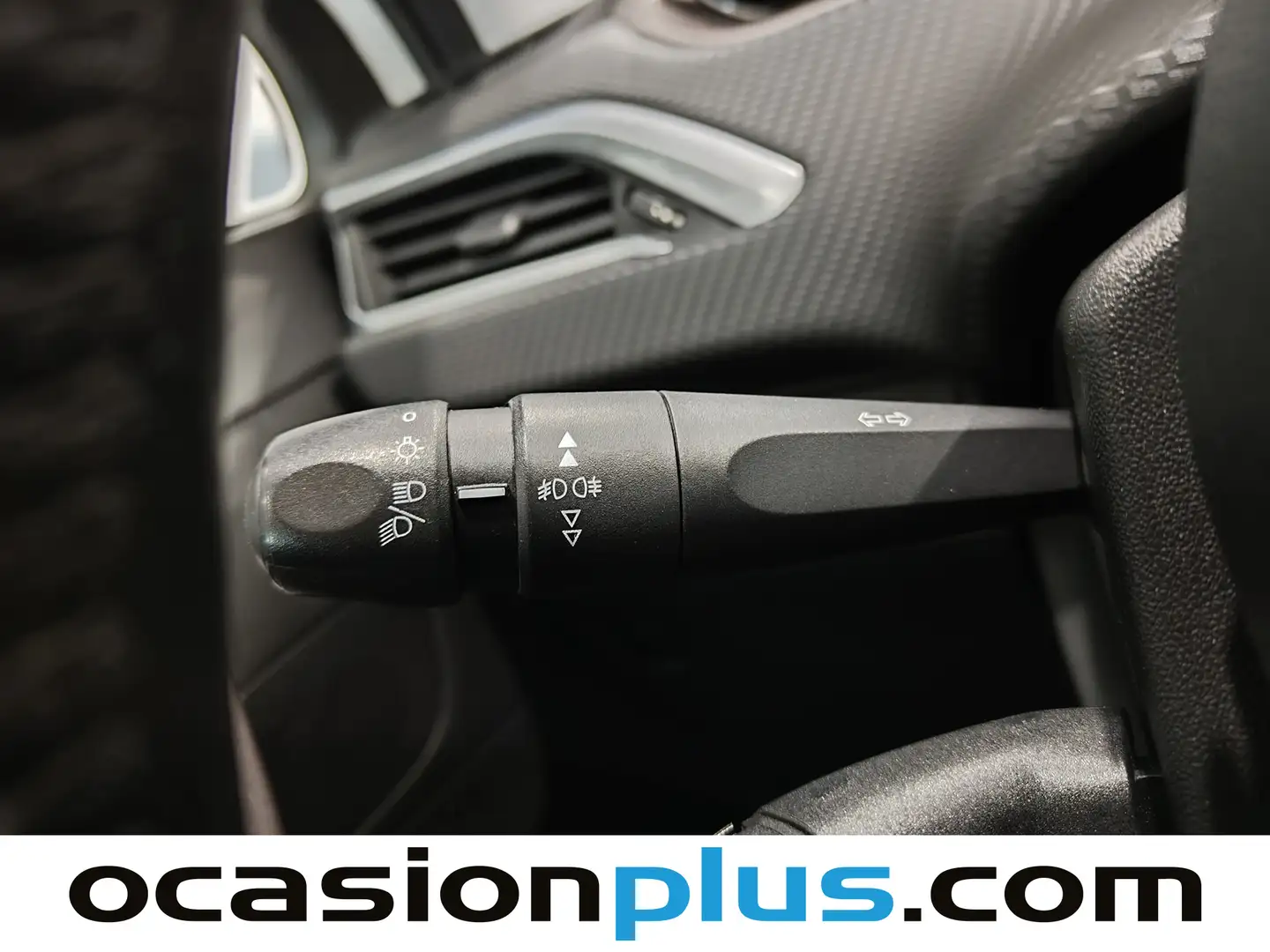 Foto Peugeot 2008 Peugeot 2008 VTI 82 Active  (82 CV)