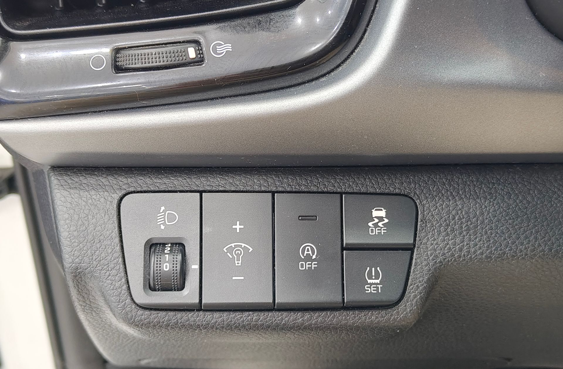 Kia Rio 1.0 T-GDi MHEV iMT Drive - foto 28