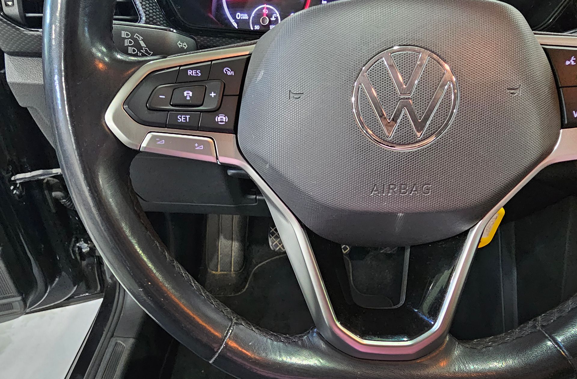 Volkswagen T-Cross Advance 1.0 TSI - foto 29