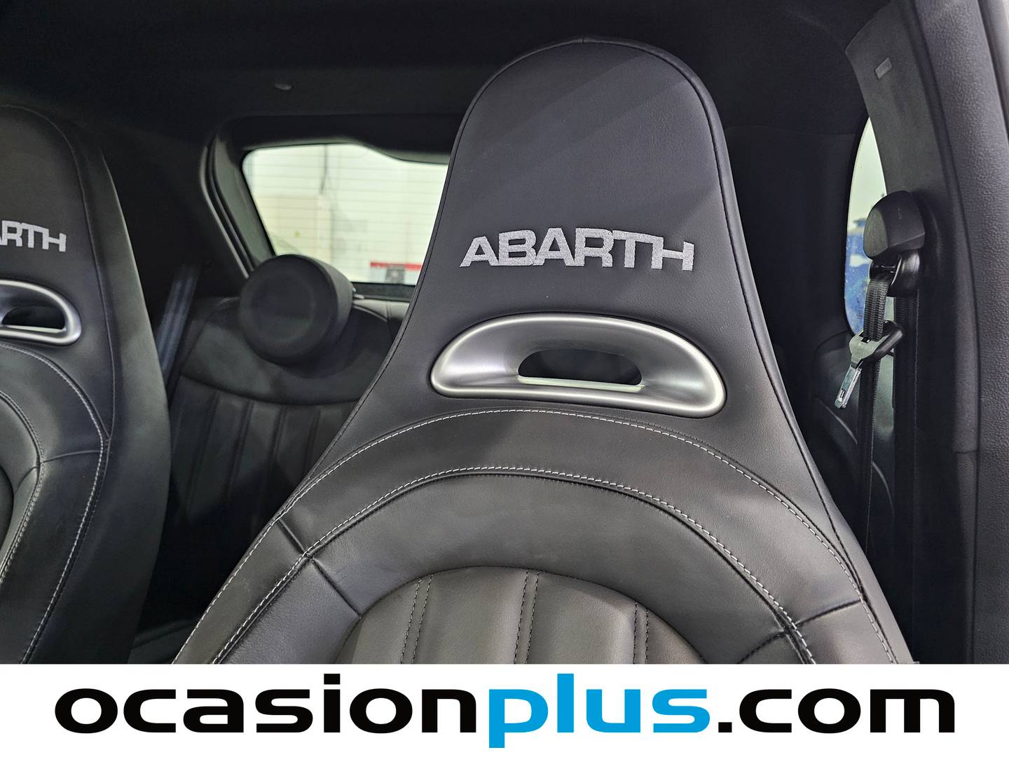 Equipamiento del Abarth 500 Abarth 500 1.4 16v T-Jet 595  (165 CV)