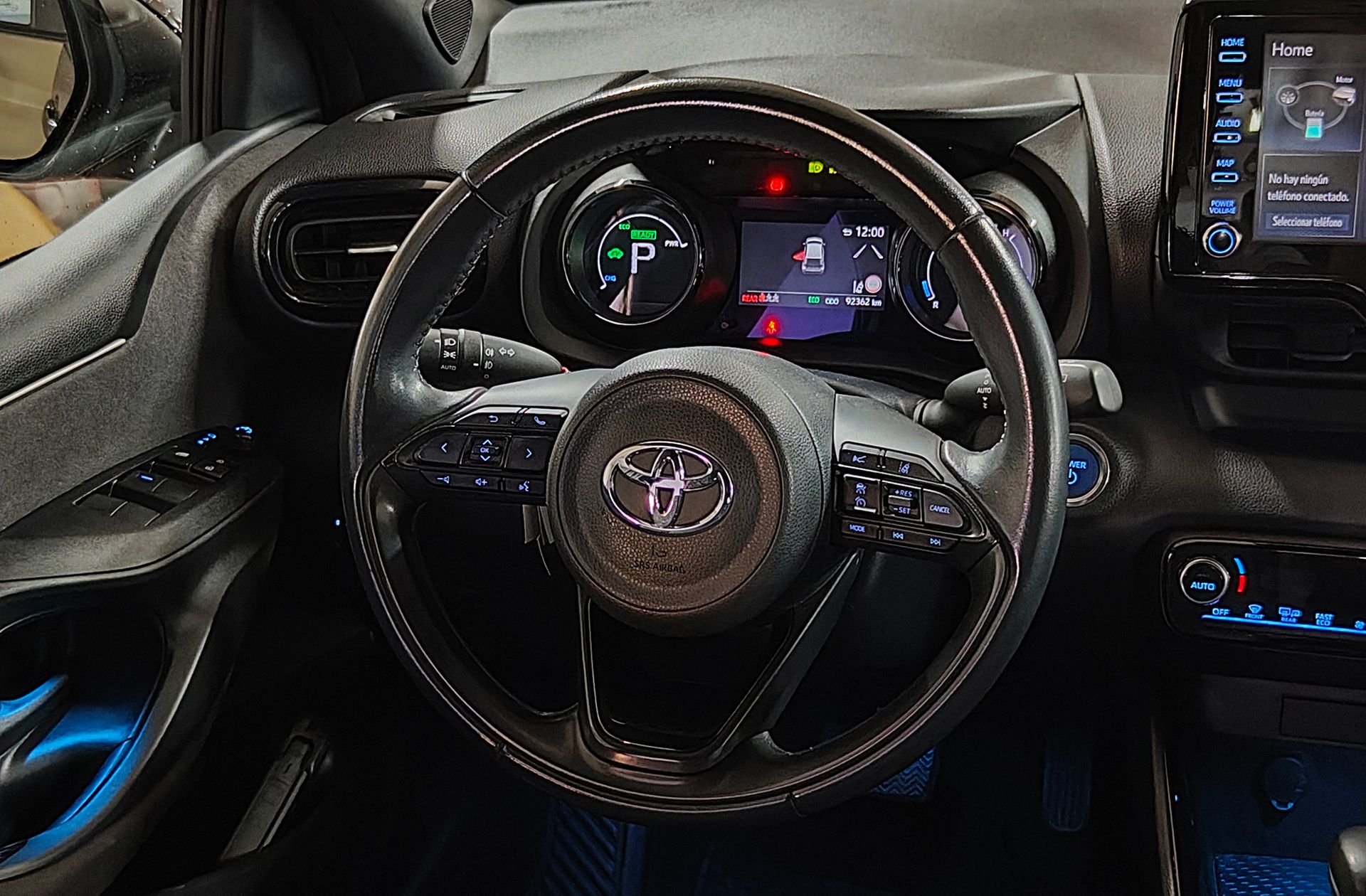 Toyota Yaris 120H Style - foto 23