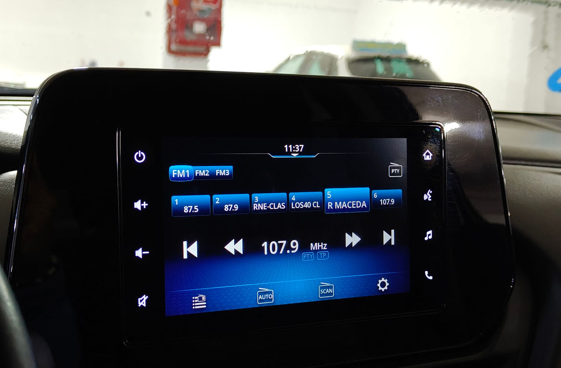 Suzuki S-Cross 1.4T Mild Hybrid S2 4WD - foto 38