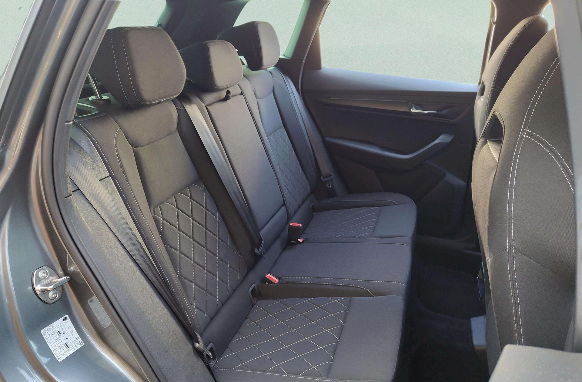Škoda Karoq 1.5 TSI ACT Sportline DSG - foto 19