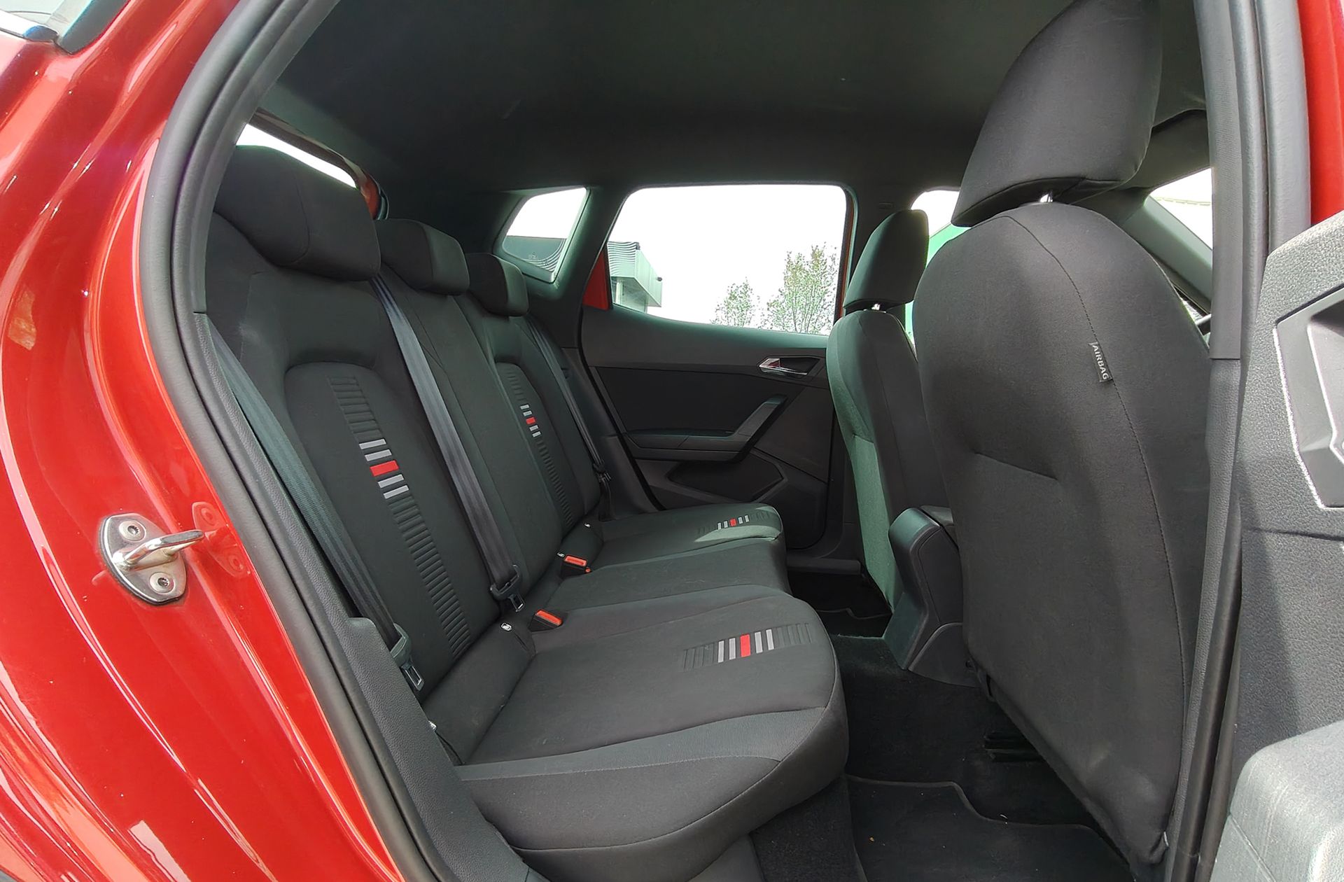 SEAT Arona 1.0 TSI Ecomotive FR - foto 17