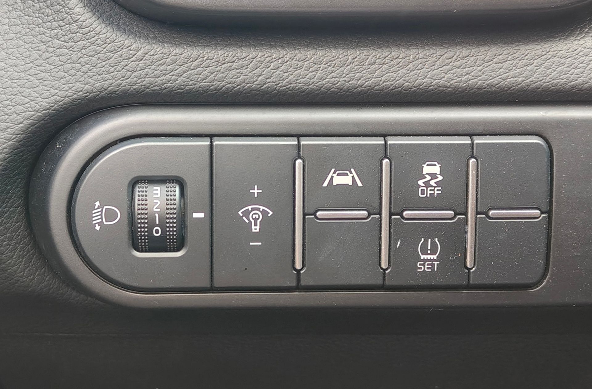 Kia XCeed 1.0 T-GDi Drive - foto 23