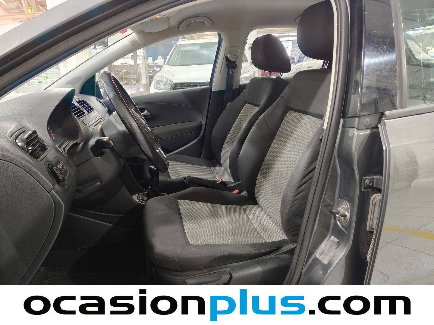 Foto asientos delanteros Volkswagen Polo Volkswagen Polo Advance 1.4 (85 CV)