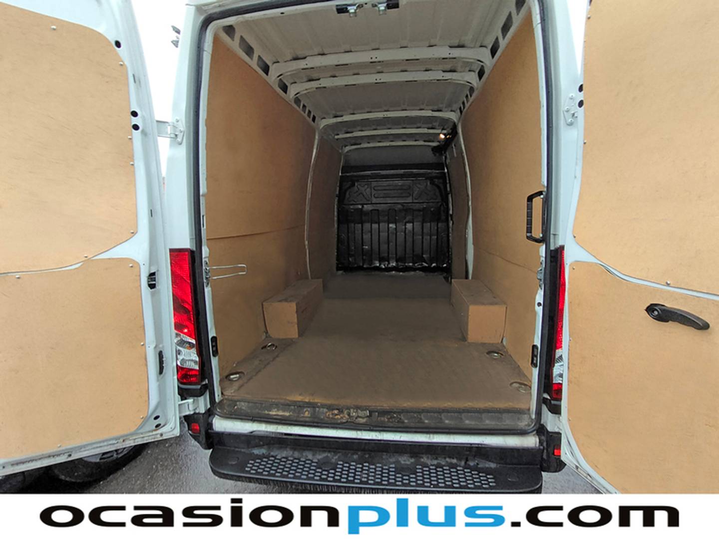 Foto Iveco Daily Iveco Daily Furgon 35 S 16 V 3520L/H2 (156 CV)